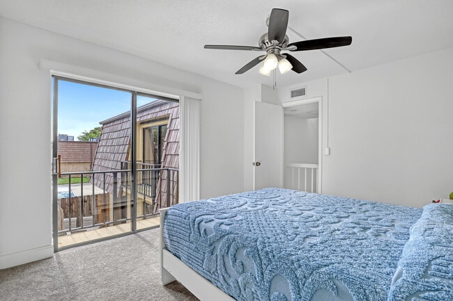 Building Photo - 712 Springdale Cir