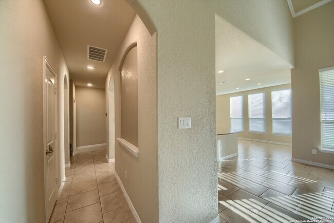 Building Photo - NOW OFFERING 50% OFF 1ST MONTH'S RENT!
