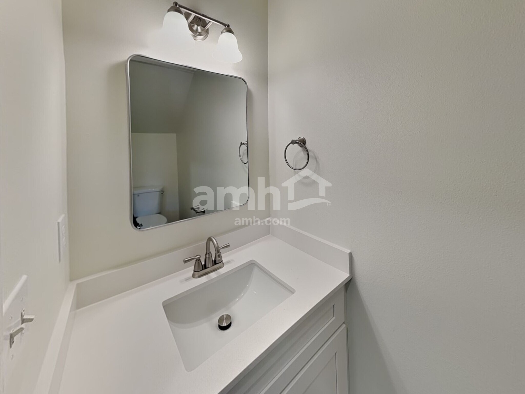 Building Photo - 11620 34th St NE