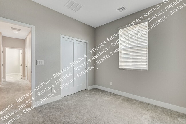 Building Photo - 144 Kimberlite Dr