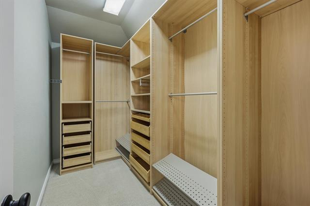 Building Photo - 3421 Beekman Dr
