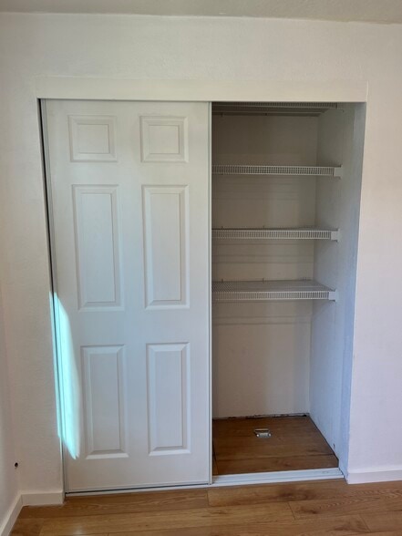 Building Photo - 1437 SW 13th Pl