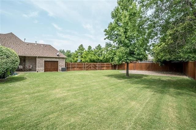 Building Photo - 205 Suncreek Dr