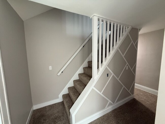 Building Photo - 1378-1380 Hamlet (Park)