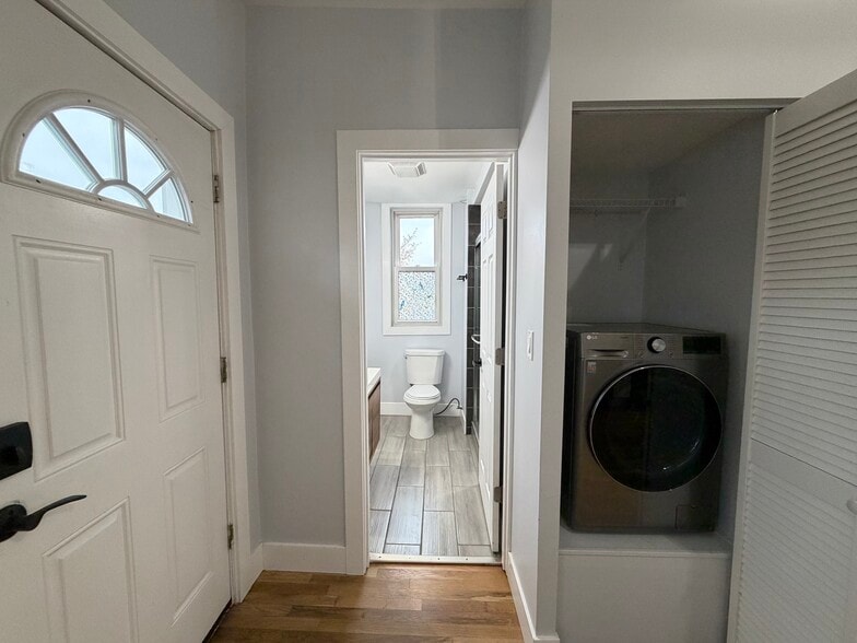 Building Photo - 1626 N Washtenaw Ave