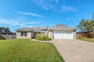 Building Photo - Beautiful Spacious Home w/ Community Clubhouse and Pool!