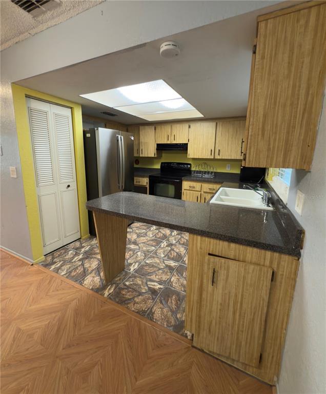 Building Photo - 7872 59th St N