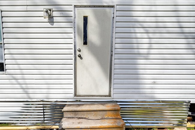 Building Photo - 9205 Tigner Rd