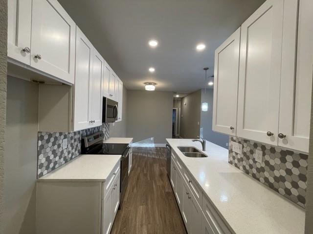 Building Photo - 8008 Doreen Ave