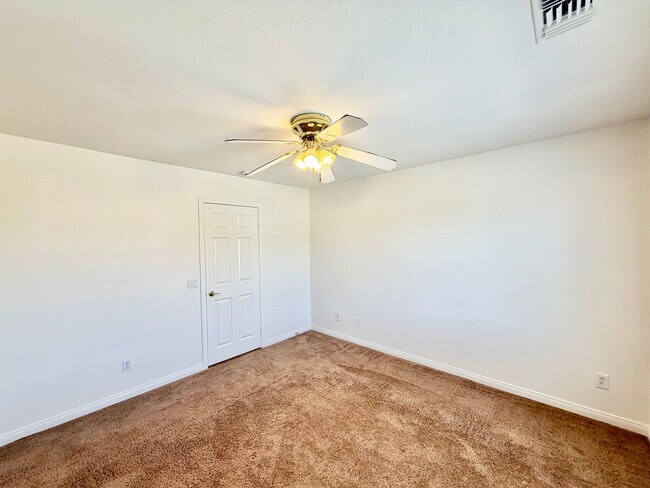 Building Photo - 40053 Montage Ln