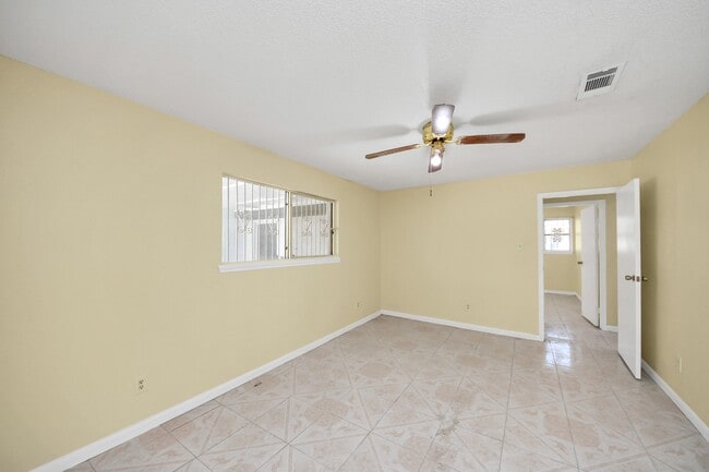 Building Photo - 8105 Lanham Ln
