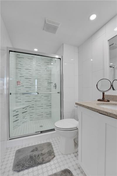 Building Photo - 1770 S Ocean Blvd