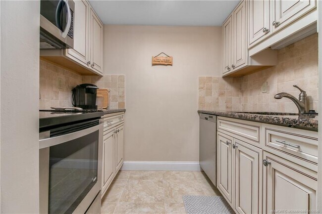 Building Photo - 3792 NE Ocean Blvd