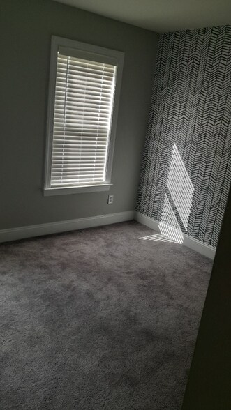 Building Photo - 1206 Mendenhall Ct