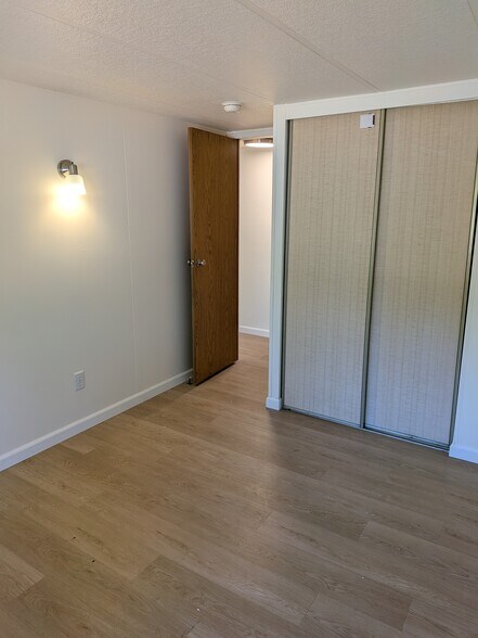 Building Photo - 6010 Knoble Rd E