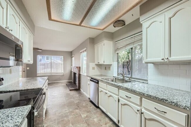 Building Photo - 4123 Pebble Oaks Ct, Antelope, CA, 95843