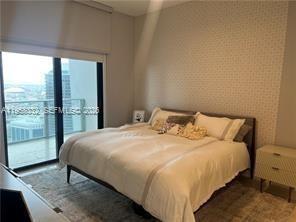 Building Photo - 1010 Brickell Ave