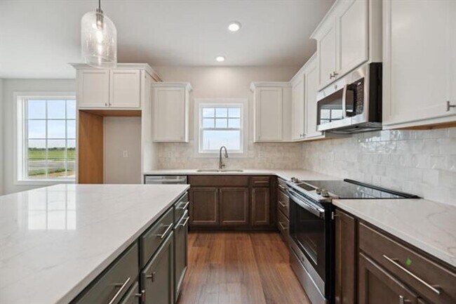 Building Photo - Brand new 3BR /2.5BA Home - Available now!