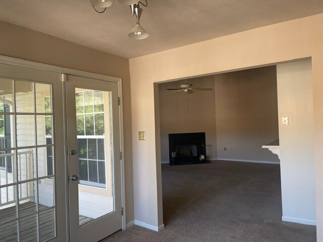 Building Photo - 3112 Wallaby Trce