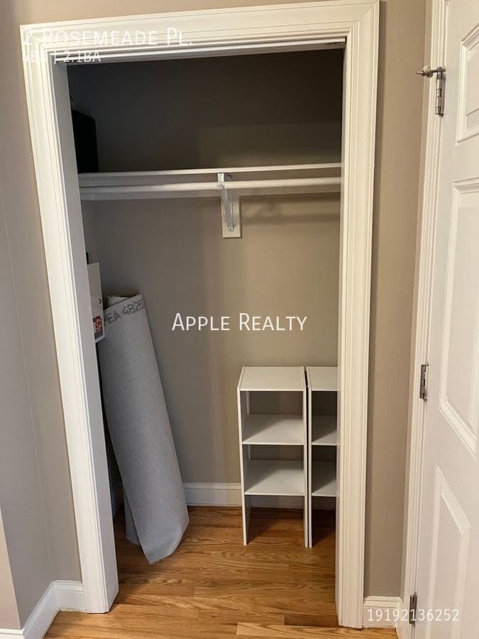 Building Photo - 2 Rosemeade Pl