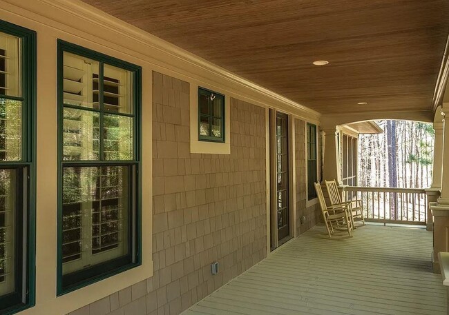 Building Photo - 1111 Regency Dr