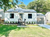 Building Photo - Updated 5 bed bungalow in Midtown!