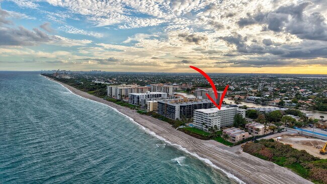 Building Photo - 1169 Hillsboro Mile