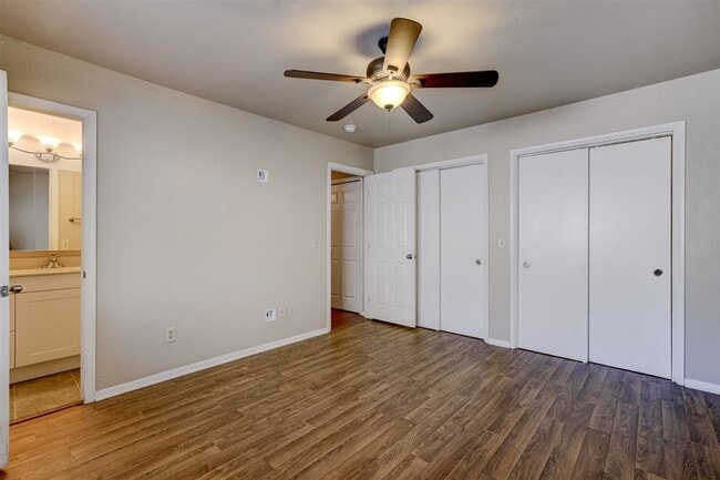 Building Photo - 3 bedroom, 3 bath home close to downtown P...