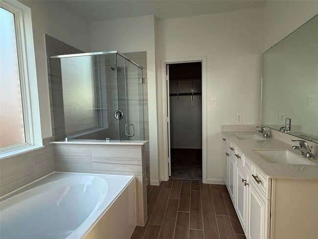 Building Photo - 3120 Moontide Ln