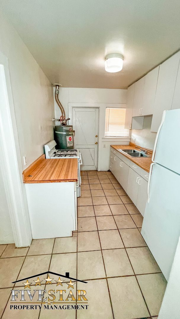 Building Photo - 3624 M St