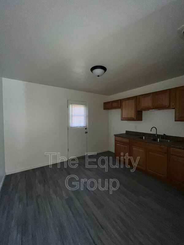 Building Photo - 149 N Castle Rock St