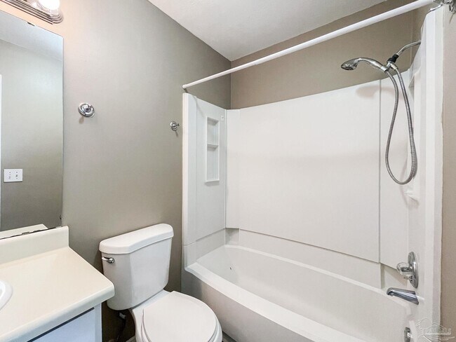 Building Photo - 5287 Balfour Pl