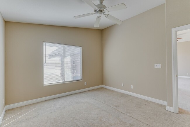 Building Photo - ** COMING SOON!!! ** Charming Henderson Townhome with Double-Sided Fireplace, Stainless Steel Kit...