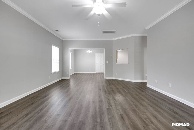 Building Photo - 3 Bedroom Single Family Home in Columbia