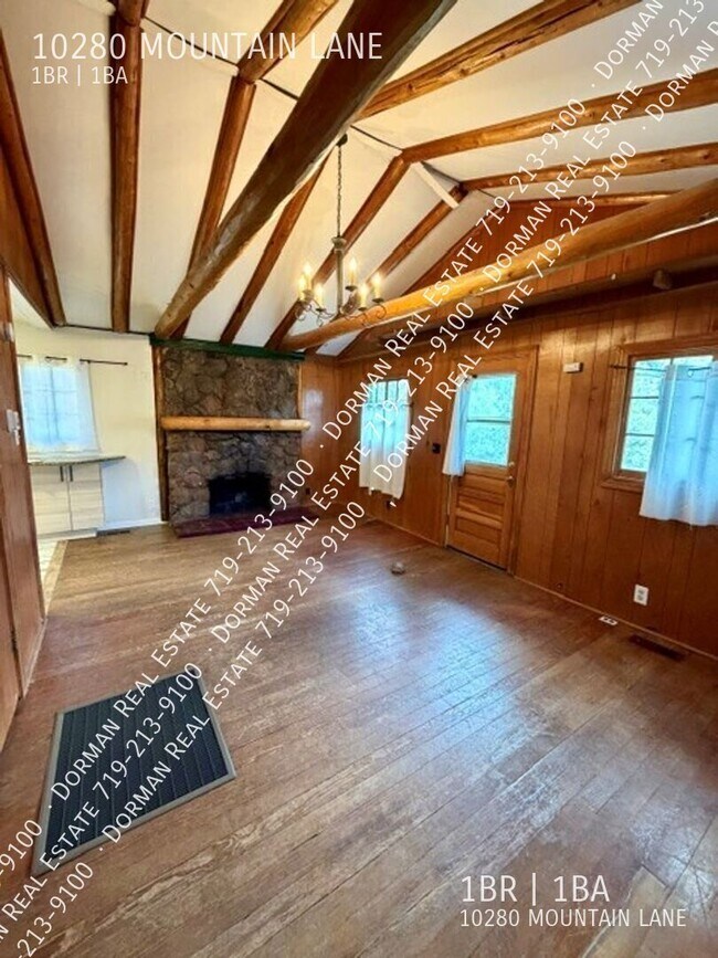 Building Photo - 10280 Mountain Ln