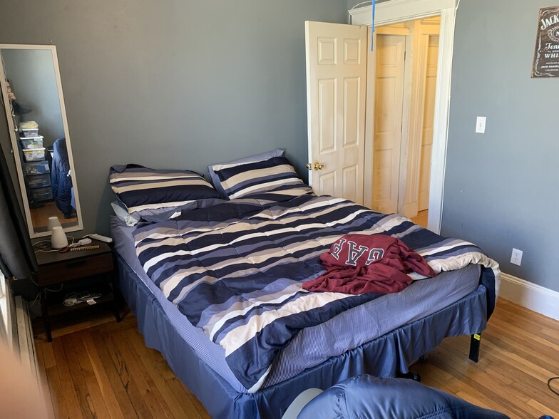 Building Photo - 181 Allston St