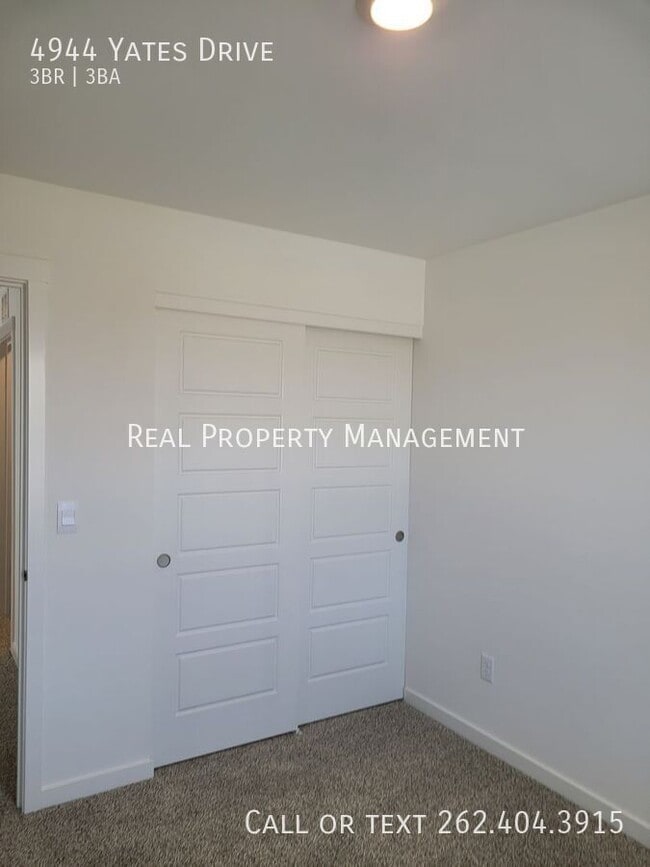 Building Photo - 4944 Yates Dr