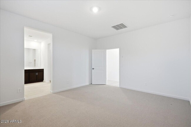 Building Photo - 15875 W Cottontail Ln