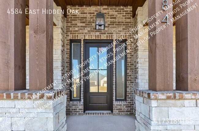 Building Photo - 4584 E Hidden Oak St