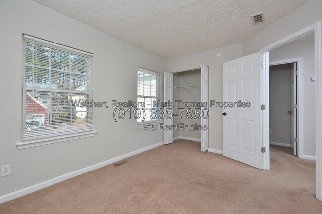 Building Photo - 905 Reedy Way