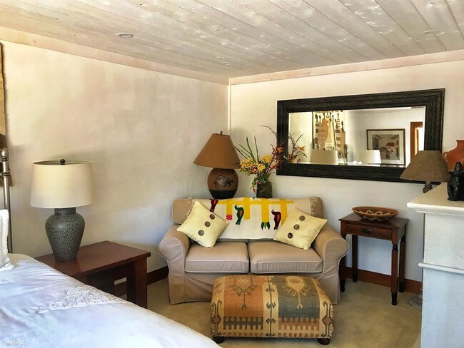 Building Photo - 114 Story Rd