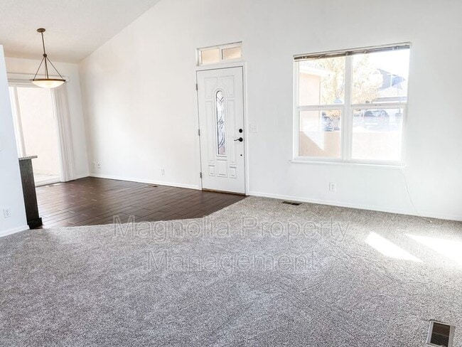 Building Photo - 4260 Ramblewood Dr