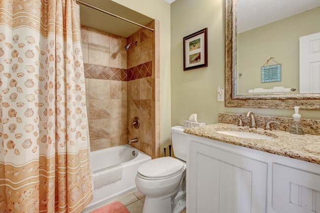 Building Photo - 2623 Forest Ridge Dr