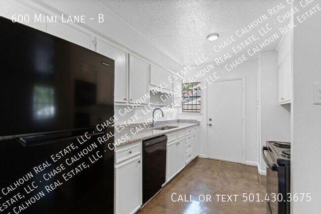 Building Photo - 600 Mimi Ln