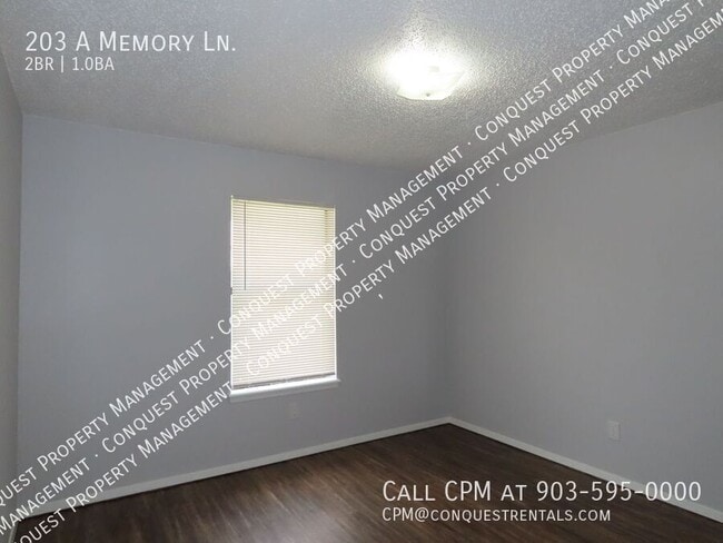 Building Photo - 203 Memory Ln