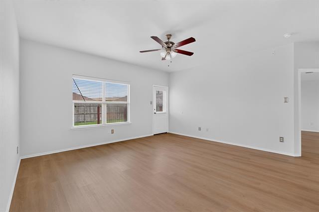 Building Photo - 2123 Meadow View Dr