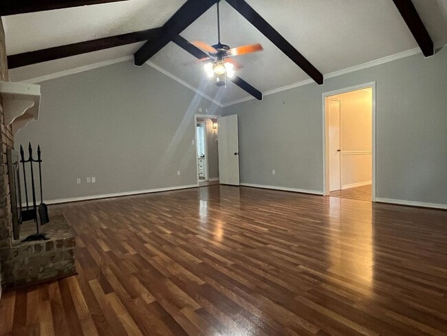 Building Photo - 617 Turtle Creek Dr