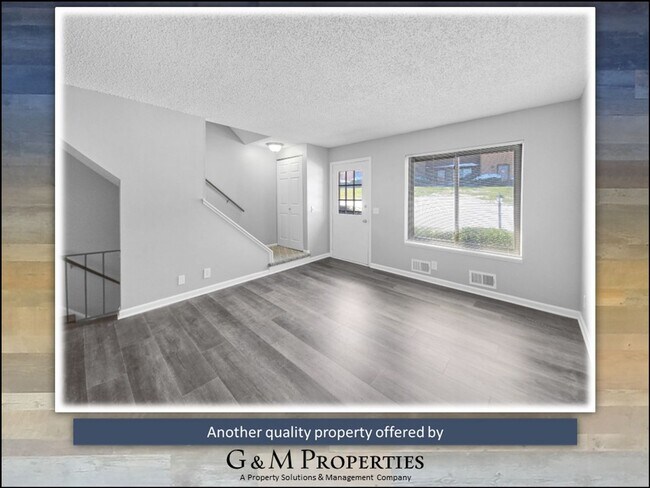 Building Photo - Rarely Available 1-Bedroom Townhouse in Henrietta: Updated & Amenity-Filled!