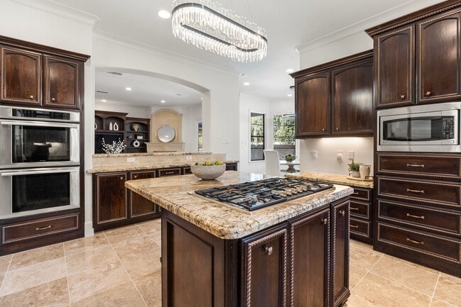 Building Photo - 4134 Bellefontaine