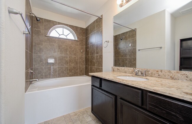 Building Photo - 14839 Swansea Harbor Lane